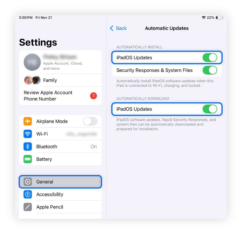 Capture d'écran d'un iPad montrant où vous pouvez activer les mises à jour automatiques.